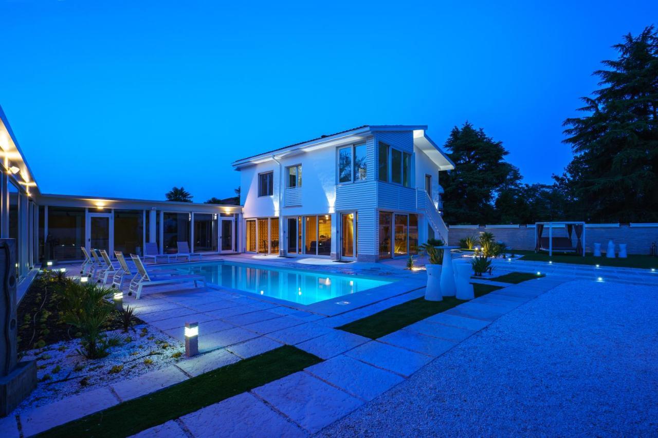 Villa Vittoria B&B - Wellness Terme di Miradolo Exteriör bild